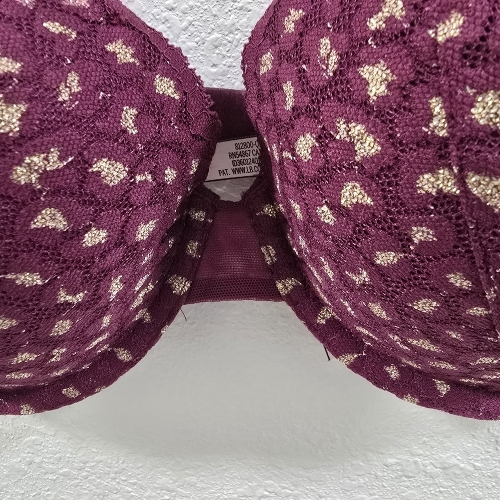 Victoria's Secret Sexy Push Up Bra Size 34DD - Picture 7 of 13